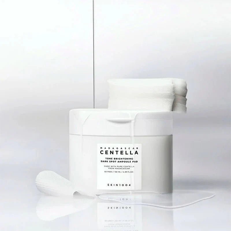 SKIN1004 Madagascar Centella Tone Brightening Dark Spot Ampoule Pad 60pads Toner Pads 1
